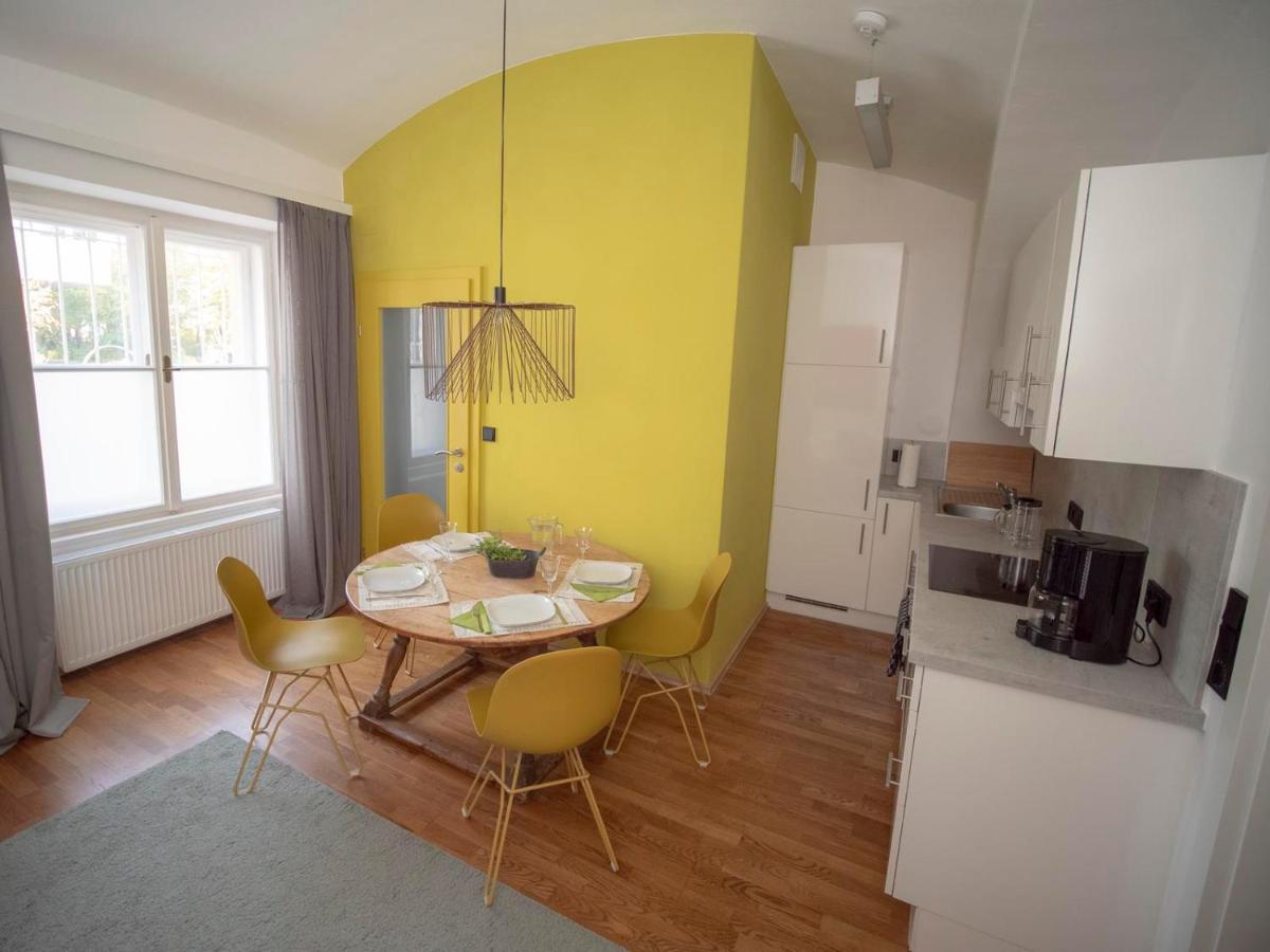 Yellow Flat By Grazrentals With Best Location & Free Parking Exterior foto